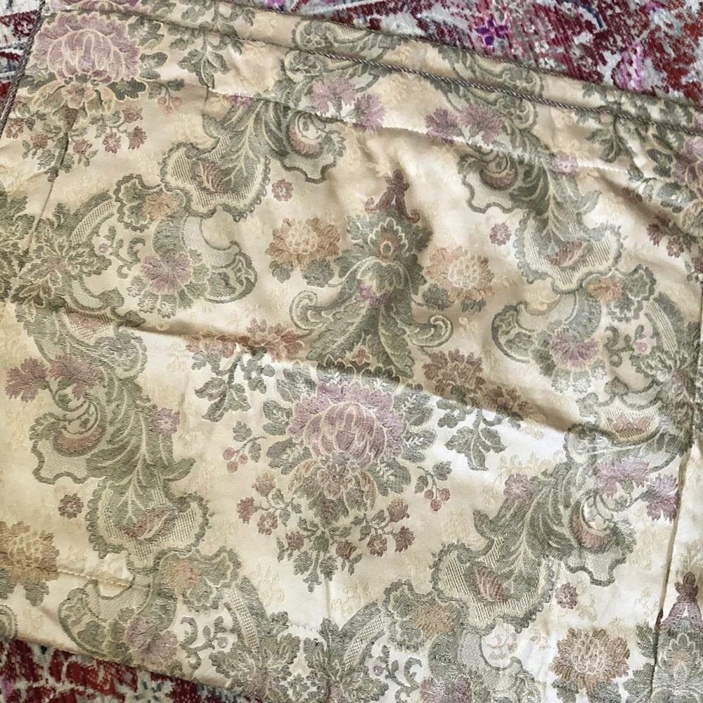 Croscill paisley floral peony 2 unused std pillow shams gold red green